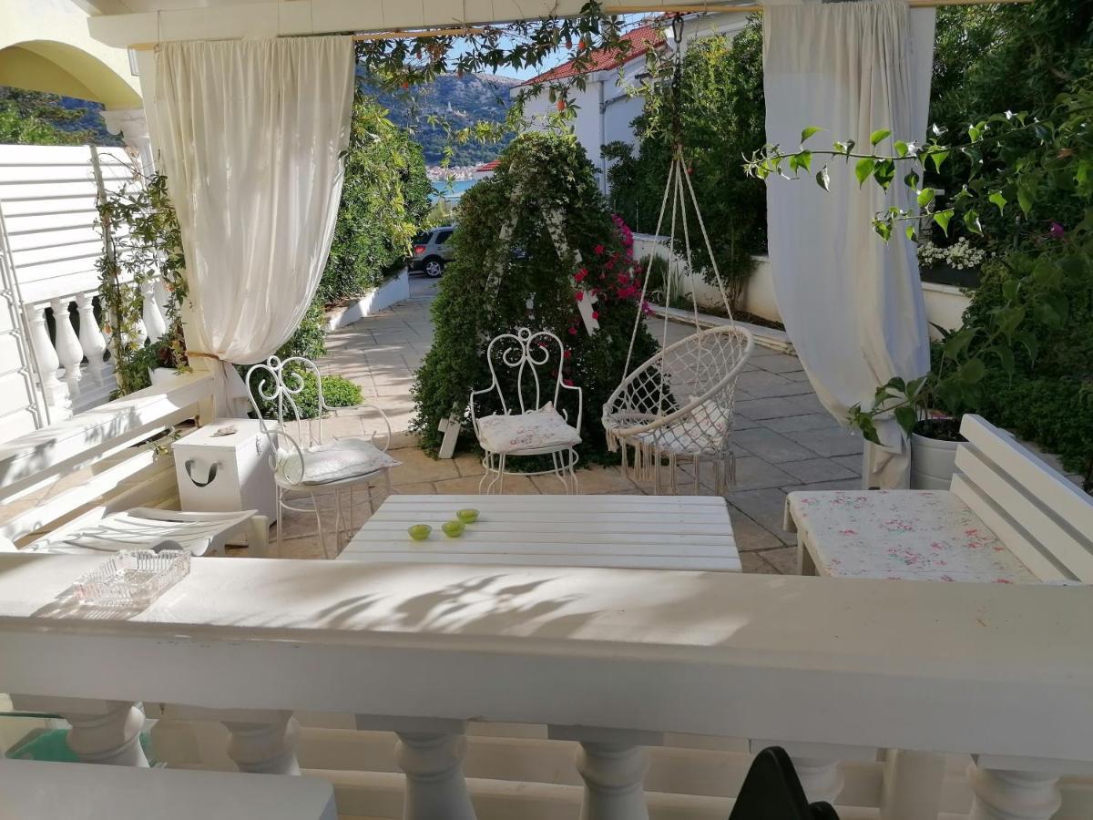 Studio Apartman Villa Juras バスカ エクステリア 写真