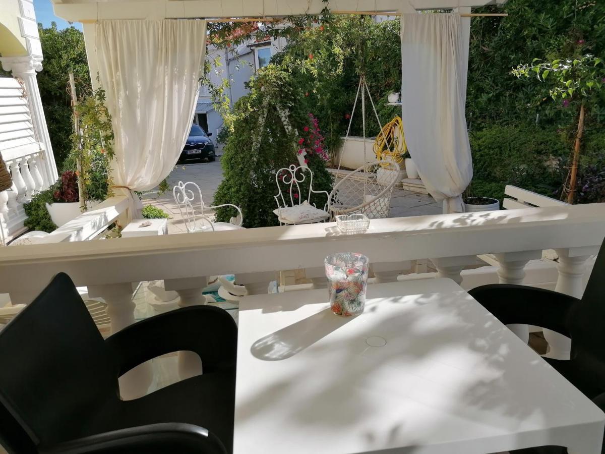 Studio Apartman Villa Juras バスカ エクステリア 写真